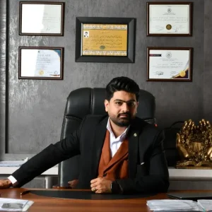غلامحسین خلیفه وکیل پایه یک دادگستری شیراز