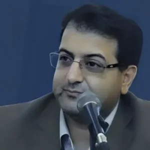 دکتر پدرام کرمی یکی از وکلای لیست 10 تا از وکیل کرمانشاه 