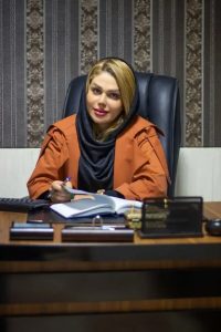 سارا اله‌ویسی، یکی از لیست 10تا از وکیل کرمانشاه