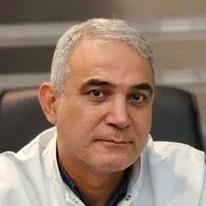 دکتر بابک حاجی براتی جراح بینی در تهران