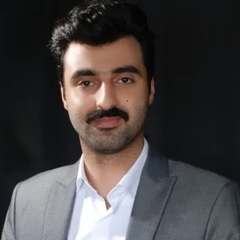 پوریا فرخ نیا وکیل پایه 1 گیلان
